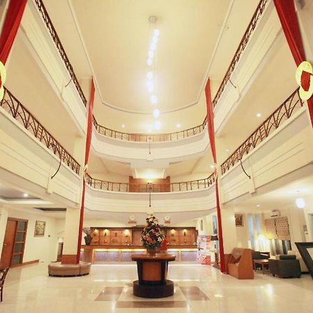 Horison Plaza Tegal Hotel Exterior photo