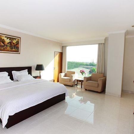 Horison Plaza Tegal Hotel Exterior photo