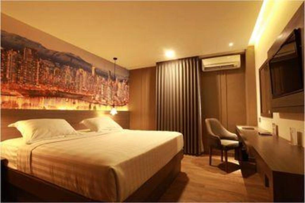 Horison Plaza Tegal Hotel Exterior photo