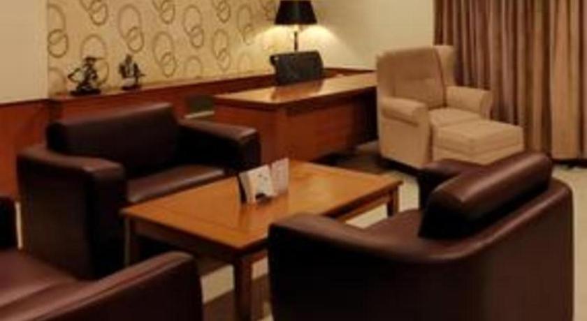 Horison Plaza Tegal Hotel Exterior photo