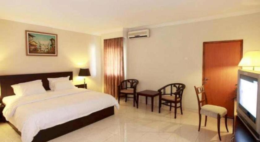 Horison Plaza Tegal Hotel Exterior photo