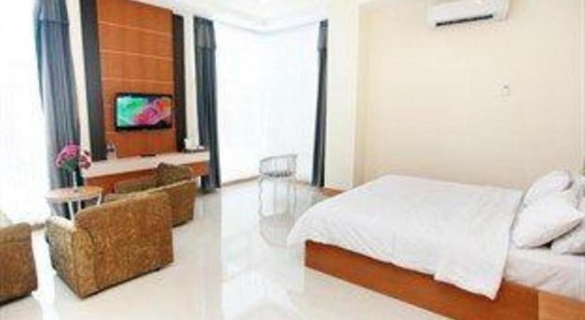 Horison Plaza Tegal Hotel Exterior photo