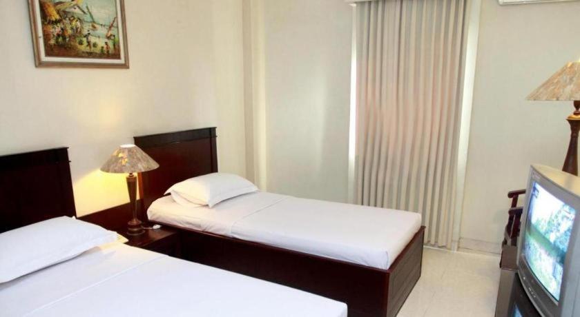 Horison Plaza Tegal Hotel Exterior photo