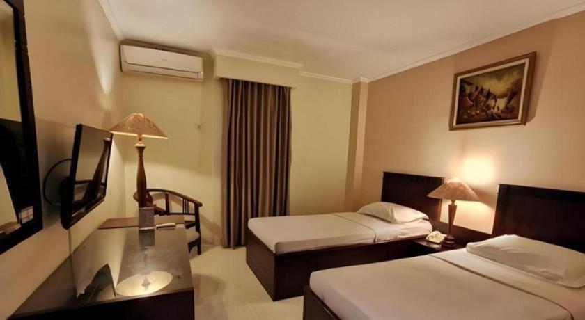 Horison Plaza Tegal Hotel Exterior photo